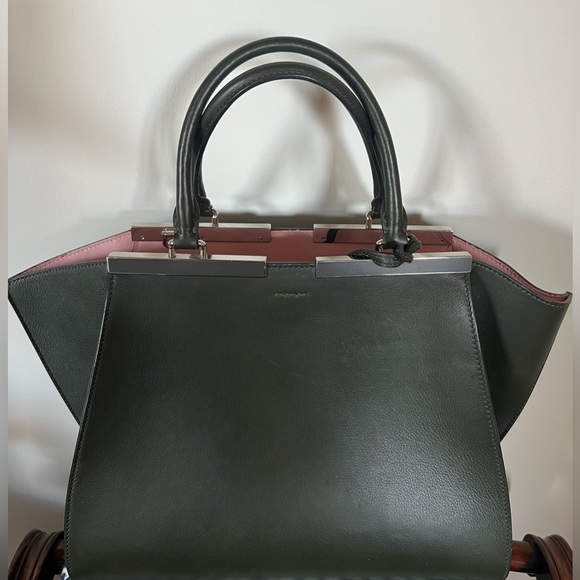 Fendi authentic Trois Jour Excellent Condition RARE bag with shoulder strap - Picture 1 of 14